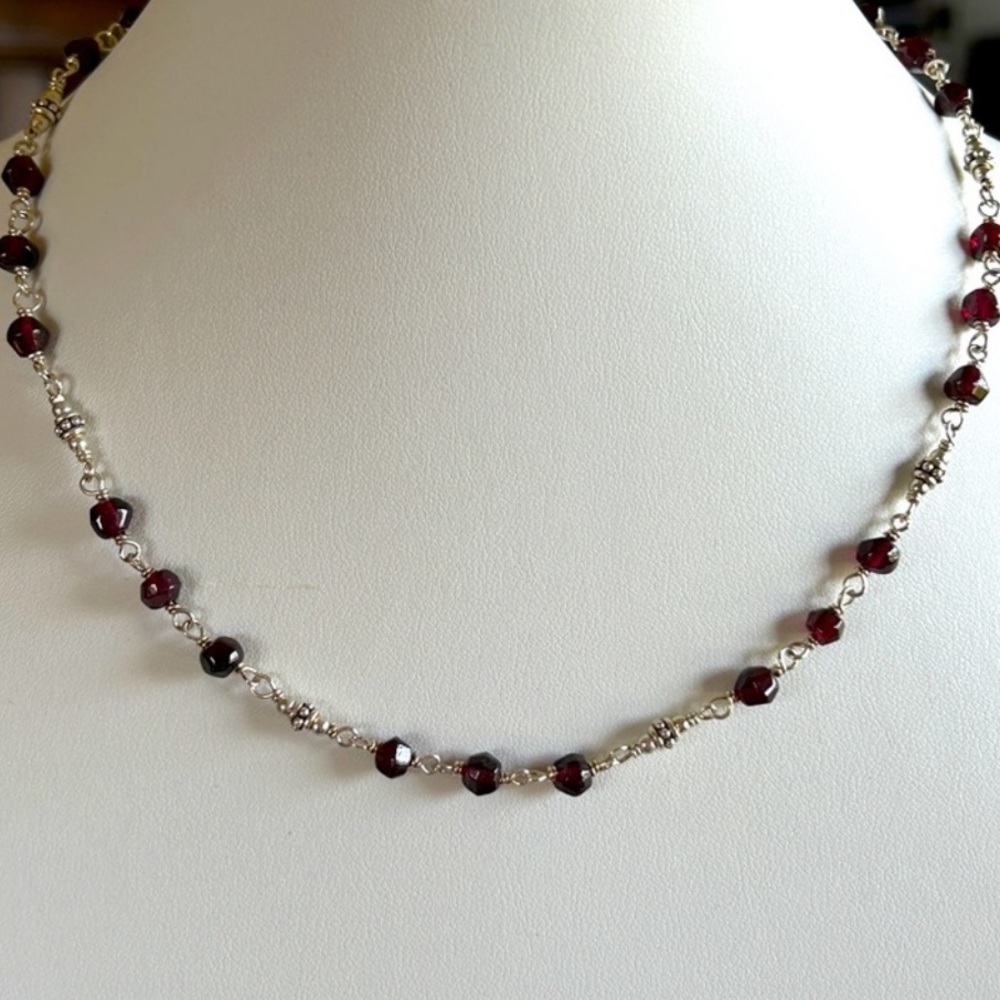 silpada garnet and silver necklace